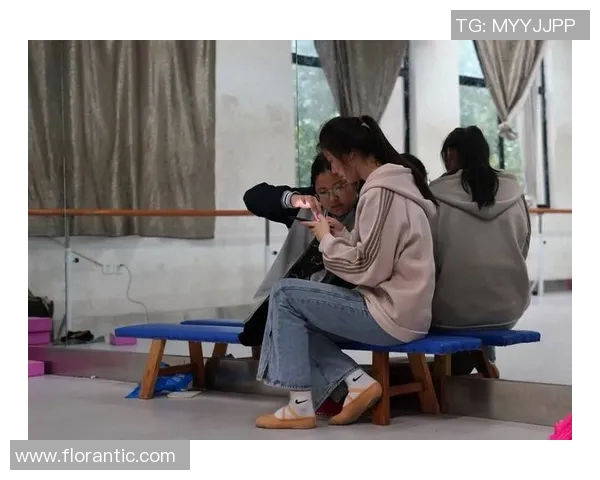 成都滑板队快攻革新之路:突破传统的全新战术探索与实践 成都滑板队快攻革新之路:突破传统的全新战术探索与实践