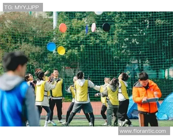 重庆飞盘队战术解析与实战应用探讨助力团队竞技水平提升 重庆飞盘队战术解析与实战应用探讨助力团队竞技水平提升