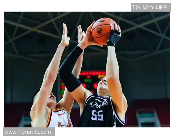 成都篮球队以89分领跑杯赛积分榜展现强劲实力与团队合作精神 成都篮球队以89分领跑杯赛积分榜展现强劲实力与团队合作精神