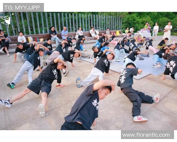 重庆街舞队的热情与挑战：聚焦街舞文化的现状与未来发展