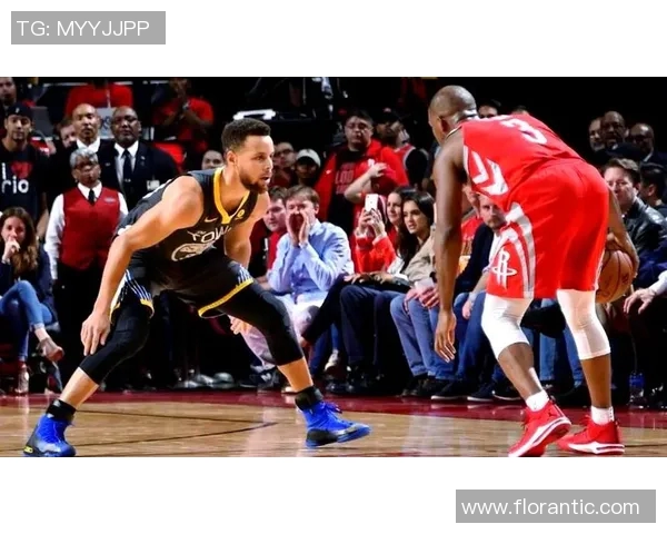 火箭与勇士的经典对决回顾：2008年NBA季后赛的激烈碰撞与精彩瞬间