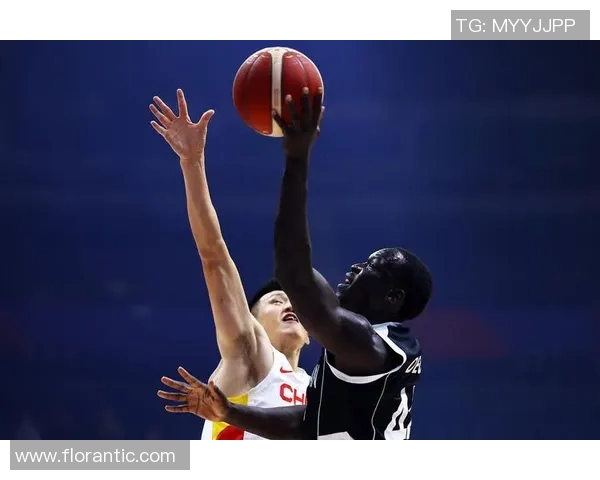 周鹏：从篮球场上的拼搏者到社会公益的践行者的华丽转身