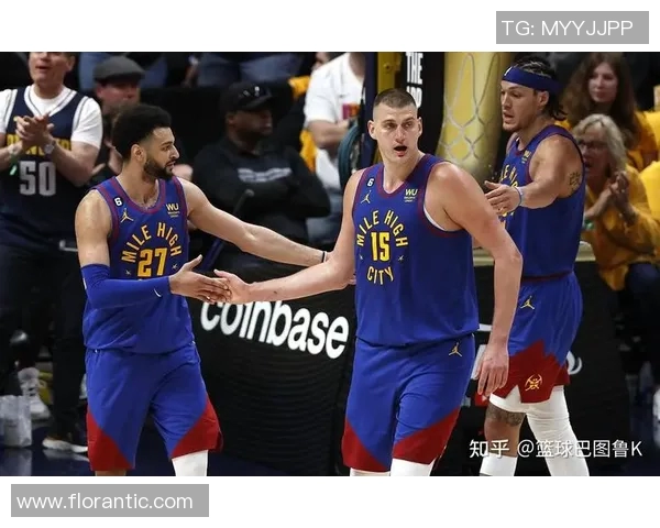 穆雷领衔掘金对决湖人展现绝佳表现争夺季后赛荣耀