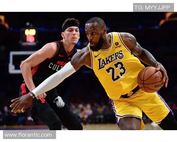 湖人与勇士历史交锋比分回顾及精彩瞬间分析